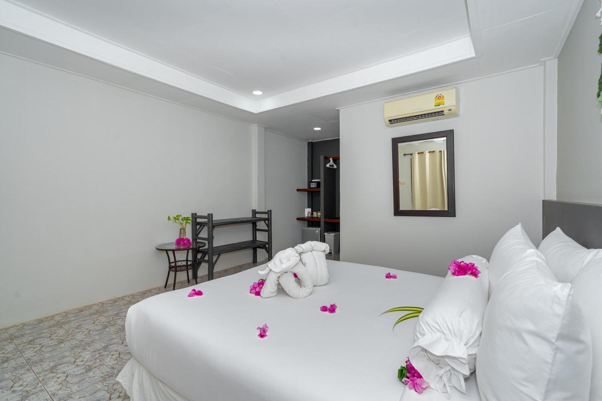 Lanta Beachfront Resort Ko Lanta Exterior foto
