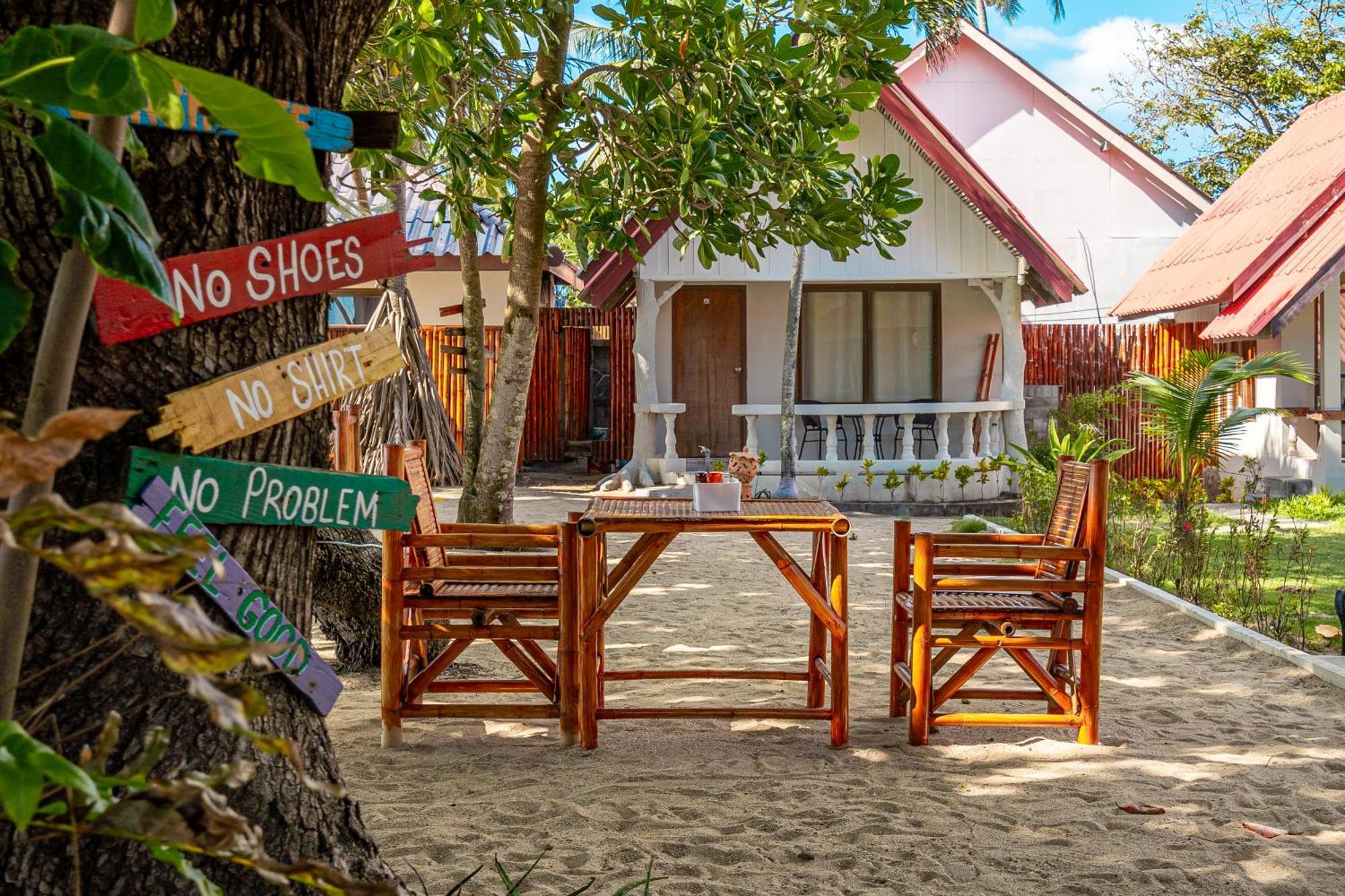 Lanta Beachfront Resort Ko Lanta Exterior foto